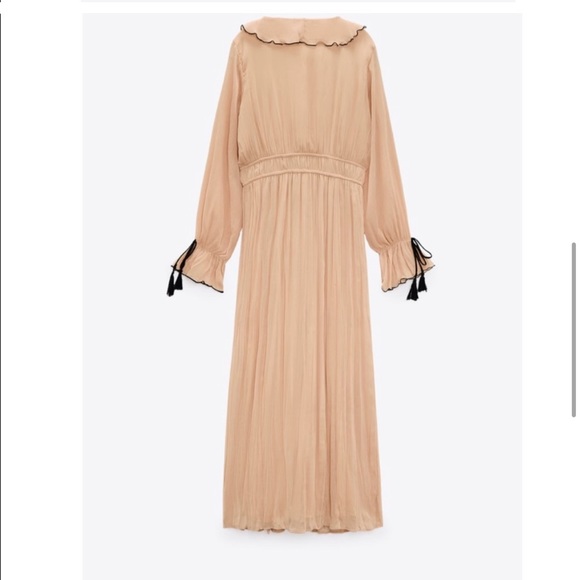 Zara Ruffled Dress With Bows - Picture 5 of 6